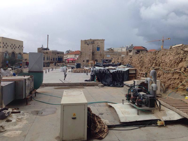 بيان: الهيئة الاسلامية تطالب رجل أعمال باخلاء ساحة مسجد المحمودية بعد استيلائه عليها 